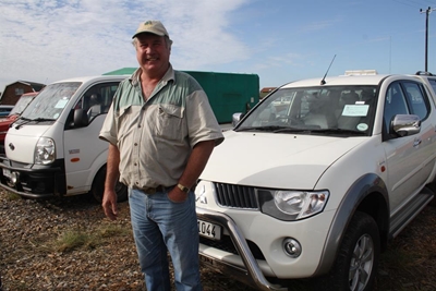 George steeds groentemandjie van Kaap